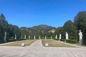 选墓小助手郑女士对清东陵万佛园的评价