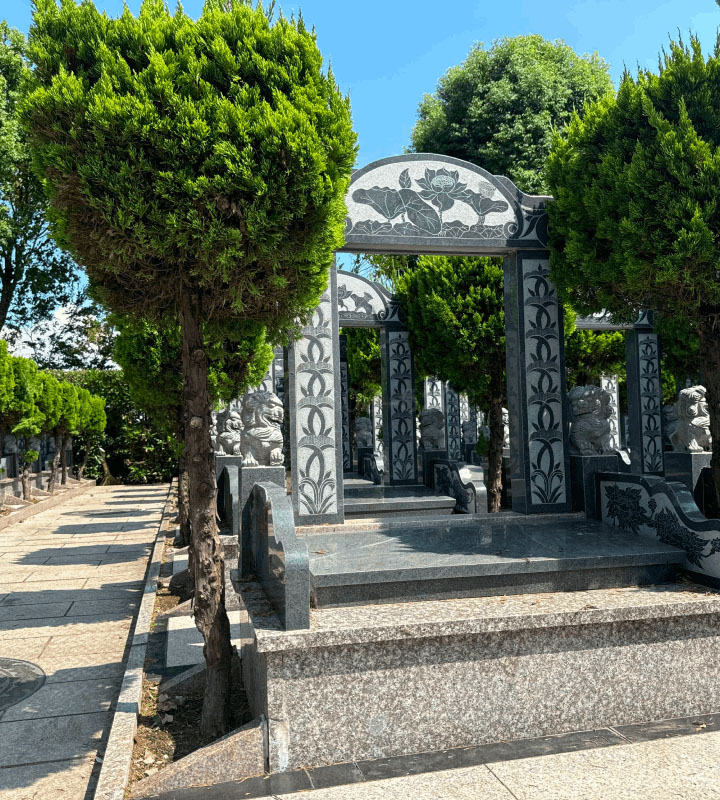 上海市嘉定区华亭息园传统立碑墓型3号