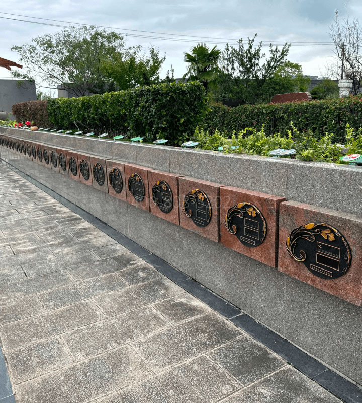 上海市浦东区汇龙园生态葬花坛葬墓型1号