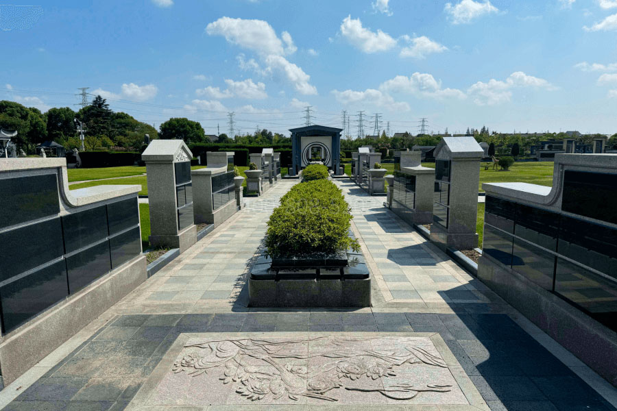 上海市浦东区华南陵园园区环境图