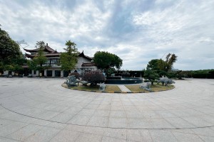 上海市奉贤区永福园陵园喷泉景观图