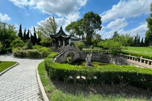 上海市浦东区界龙古园园区景观图