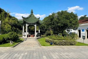 上海市金山区枫泾公墓太虚休息亭