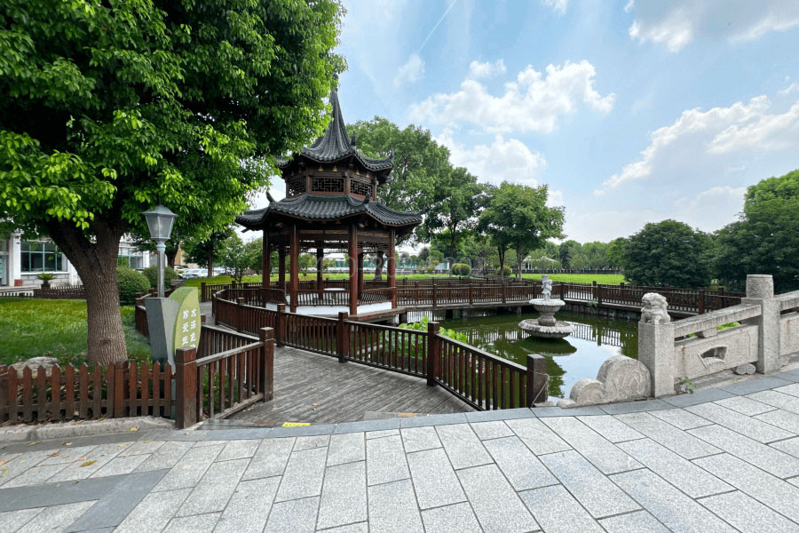 上海市青浦区福泉山留园园区休息亭