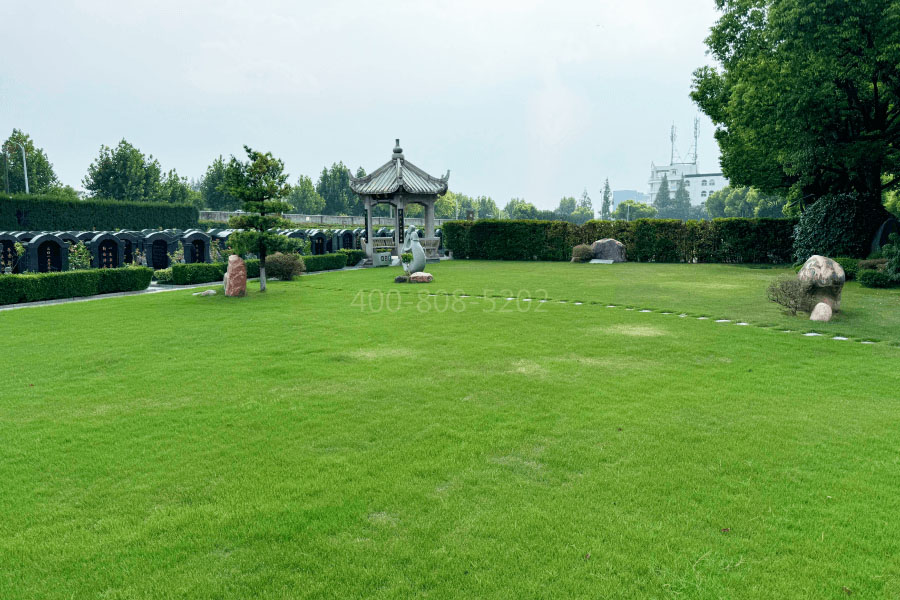 上海市青浦区卫家角息园墓区环境图