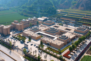 西安市临潼区殡仪馆骨灰堂高空俯拍图