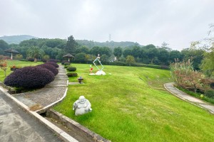 选墓小助手张女士对安贤陵园的评价
