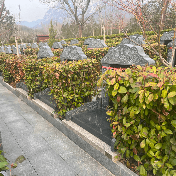 莲花山福祥园传统立碑
